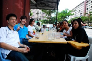 Having lunch all together... Exchanging stories...